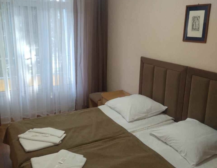 Двухместный двухкомнатный номер 3 категории в корпусе 3 (3К2м2к3) - Санаторий «им. Димитрова» Кисловодск